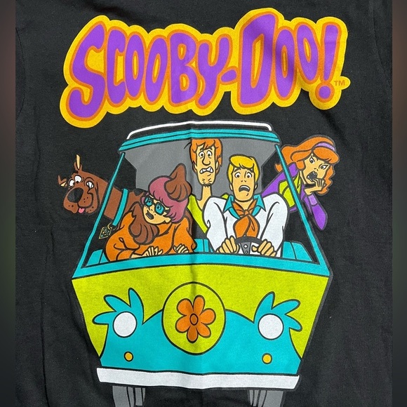 None Tops - Scooby Doo & The Gang Black Graphic Short Sleeve Tee by Delta Pro Weight